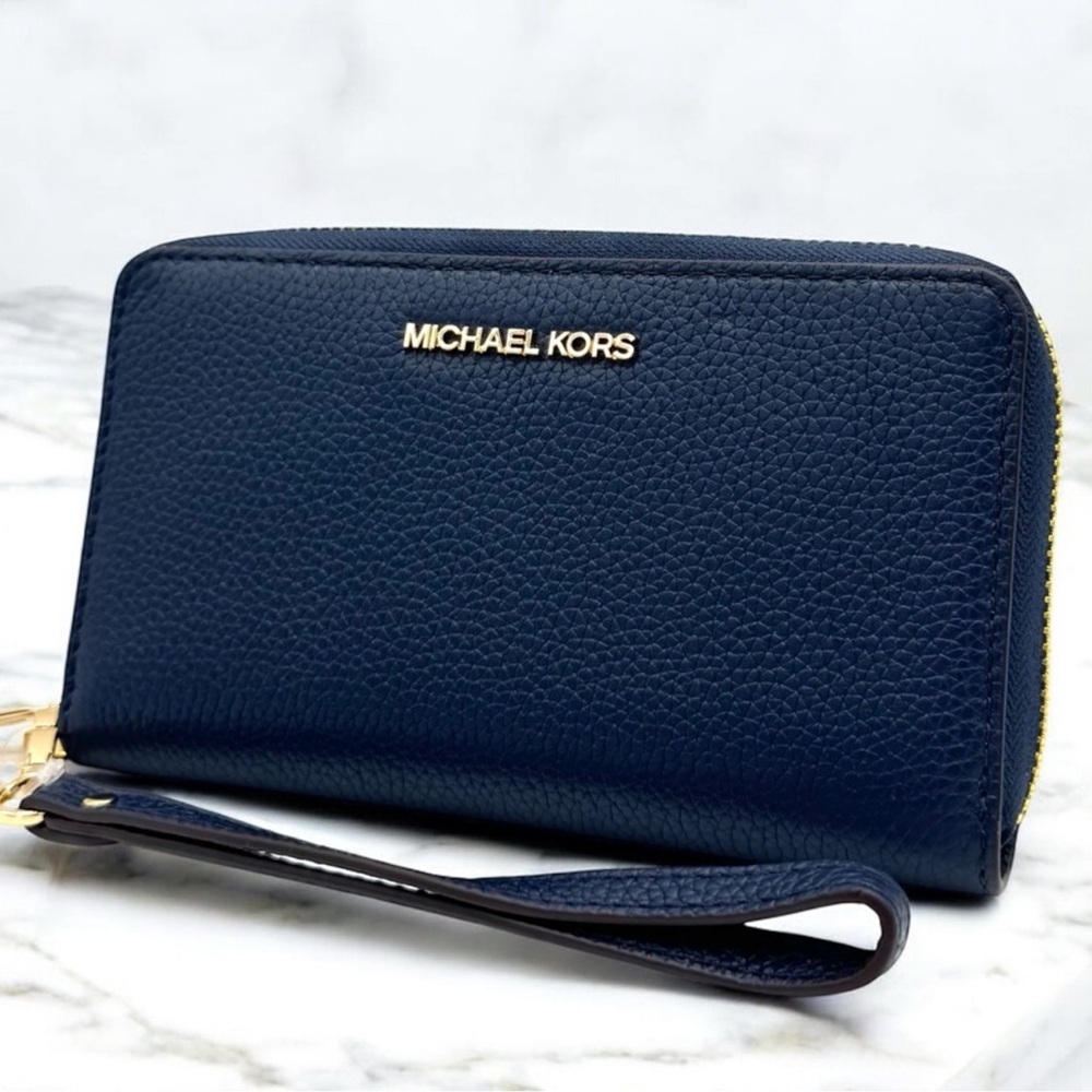 Michael Kors Large Jet Set Travel Flat MF Phone Case Wallet Navy Blue - Picture 2 of 8